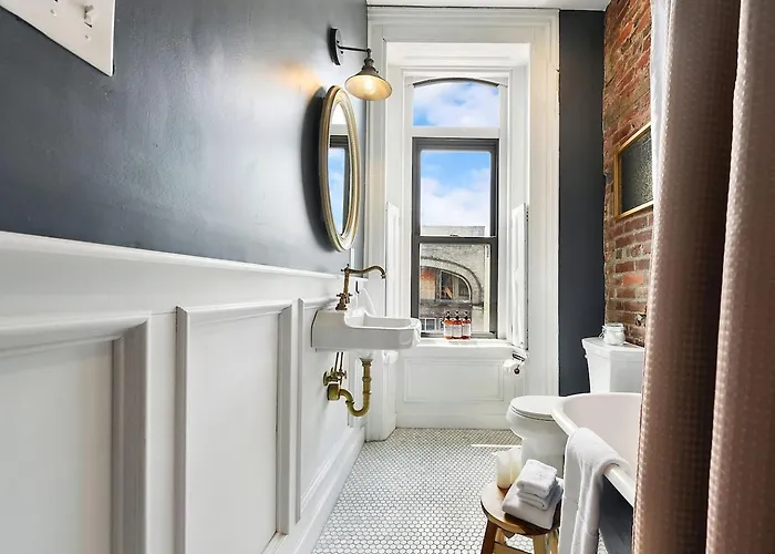 Industrial Vintage Retreat Near Downtown, Stadiums Appartement Pittsburgh
