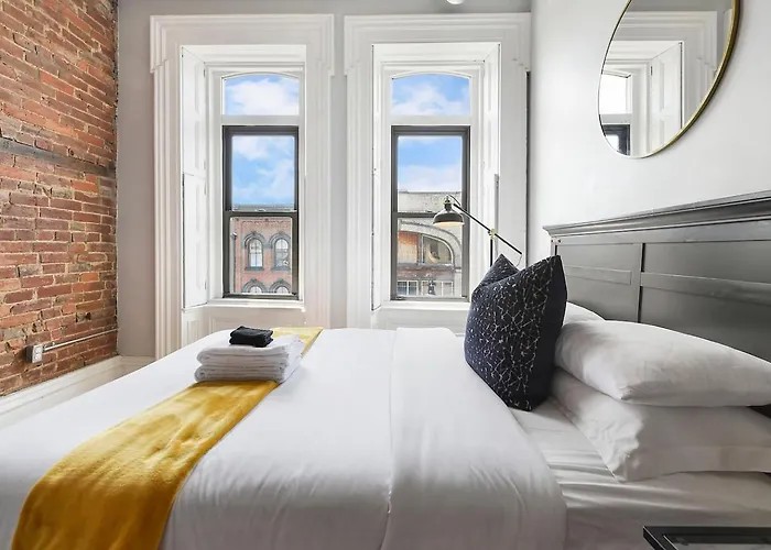 Industrial Vintage Retreat Near Downtown, Stadiums Appartement *
