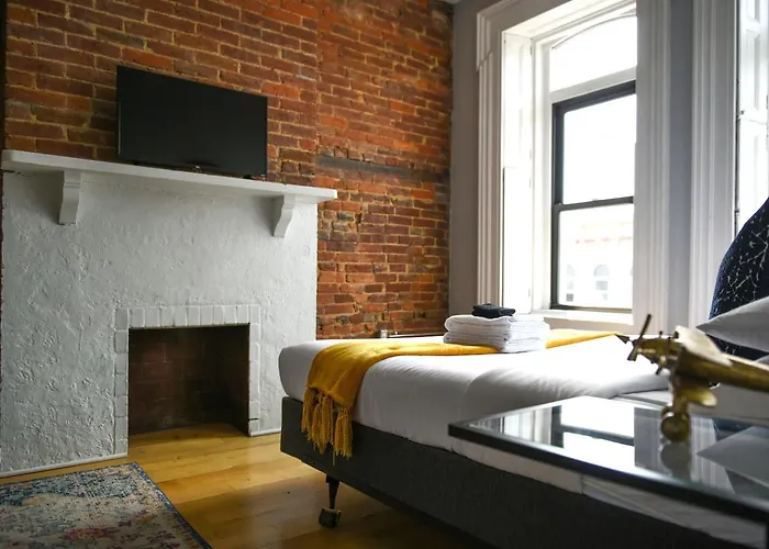 Industrial Vintage Retreat Near Downtown, Stadiums Appartement Pittsburgh